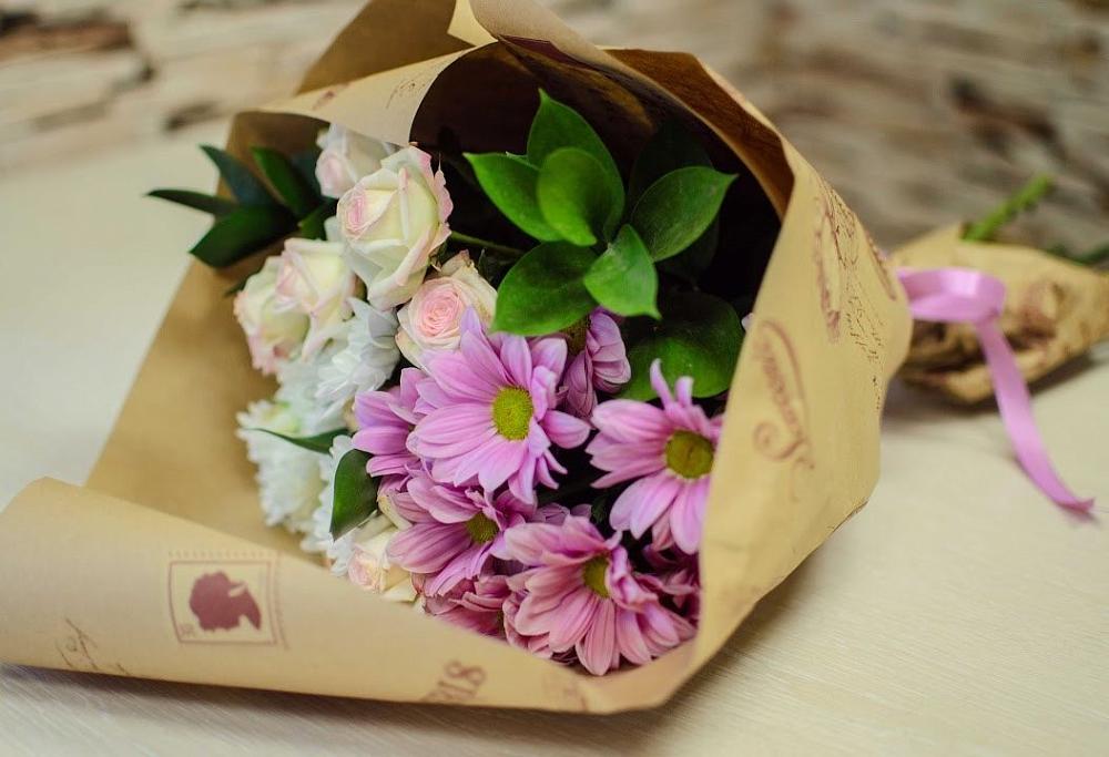 Букет цветов из: Розы и Хризантемы в Инкермане