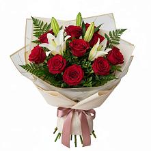 Букет цветов из:  Лилии и Розы в Инкермане