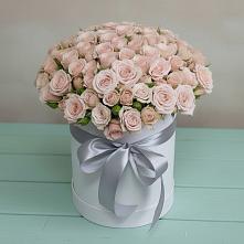 Цветочная композиция из Розы в шляпной коробке в Инкермане