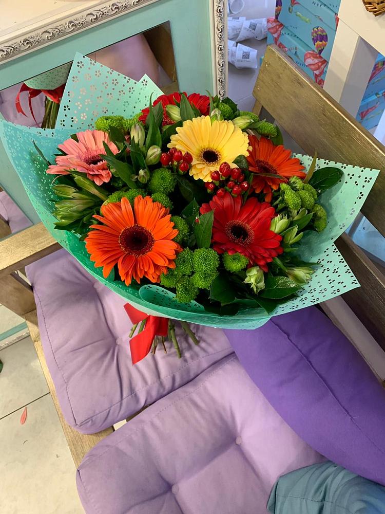 Букет цветов из: Герберы, Хризантемы и Альстромерии в Инкермане