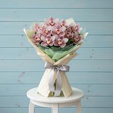 Букет цветов из:  Орхидеи и Розы в Инкермане