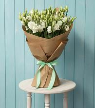 Букет цветов из:  Лизиантусы в Инкермане