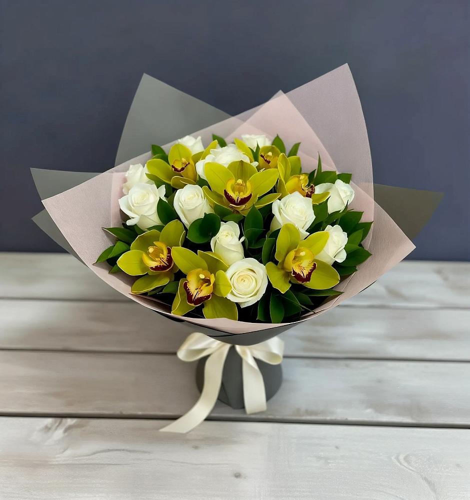 Букет цветов из: Орхидеи и Розы в Инкермане