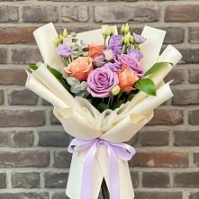 Букет цветов из:  Лизиантусы и Розы #REPLACE_PRED# Инкермане