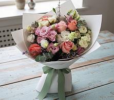 Букет цветов из:  Розы, Лизиантусы и Гвоздики в Инкермане