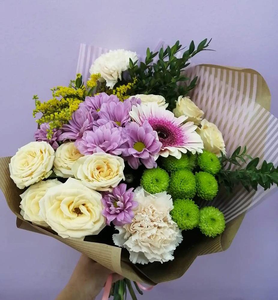 Букет цветов из: Хризантемы, Розы, Гвоздики и Герберы в Инкермане