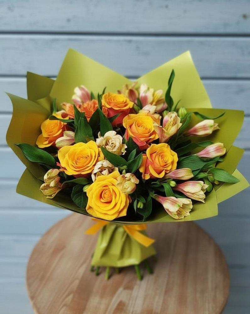 Букет цветов из: Альстромерии и Розы в Инкермане