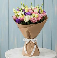 Букет цветов из:  Лизиантусы в Инкермане