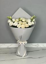 Букет цветов из:  Розы и Лизиантусы в Инкермане